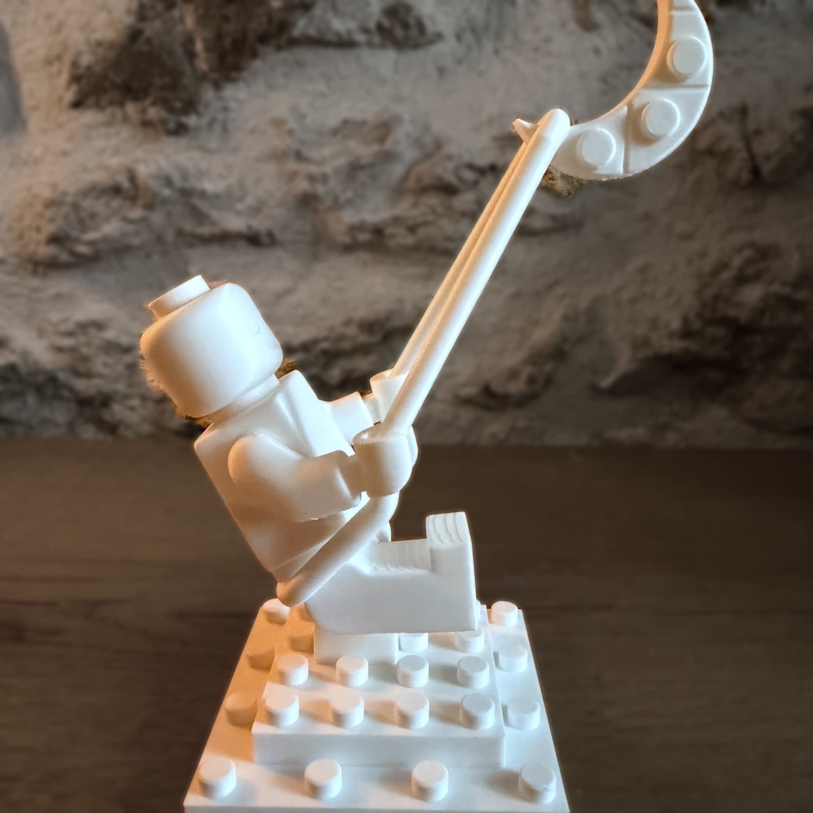 Celui qui se balance sur la lune