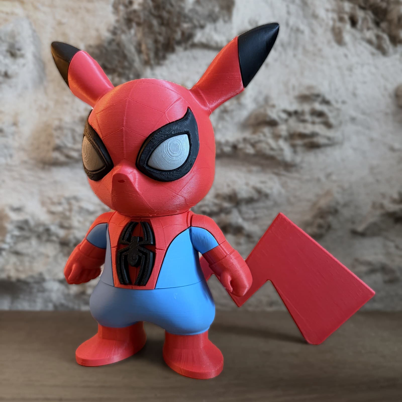 La souris qui tisse sa toile