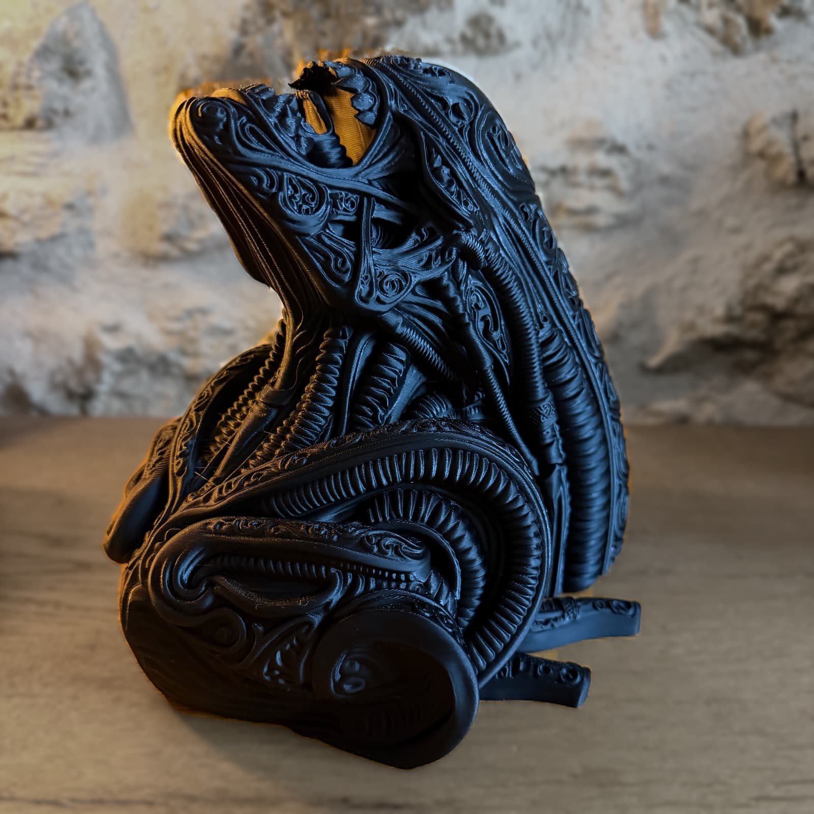 Le monstre en dentelle
