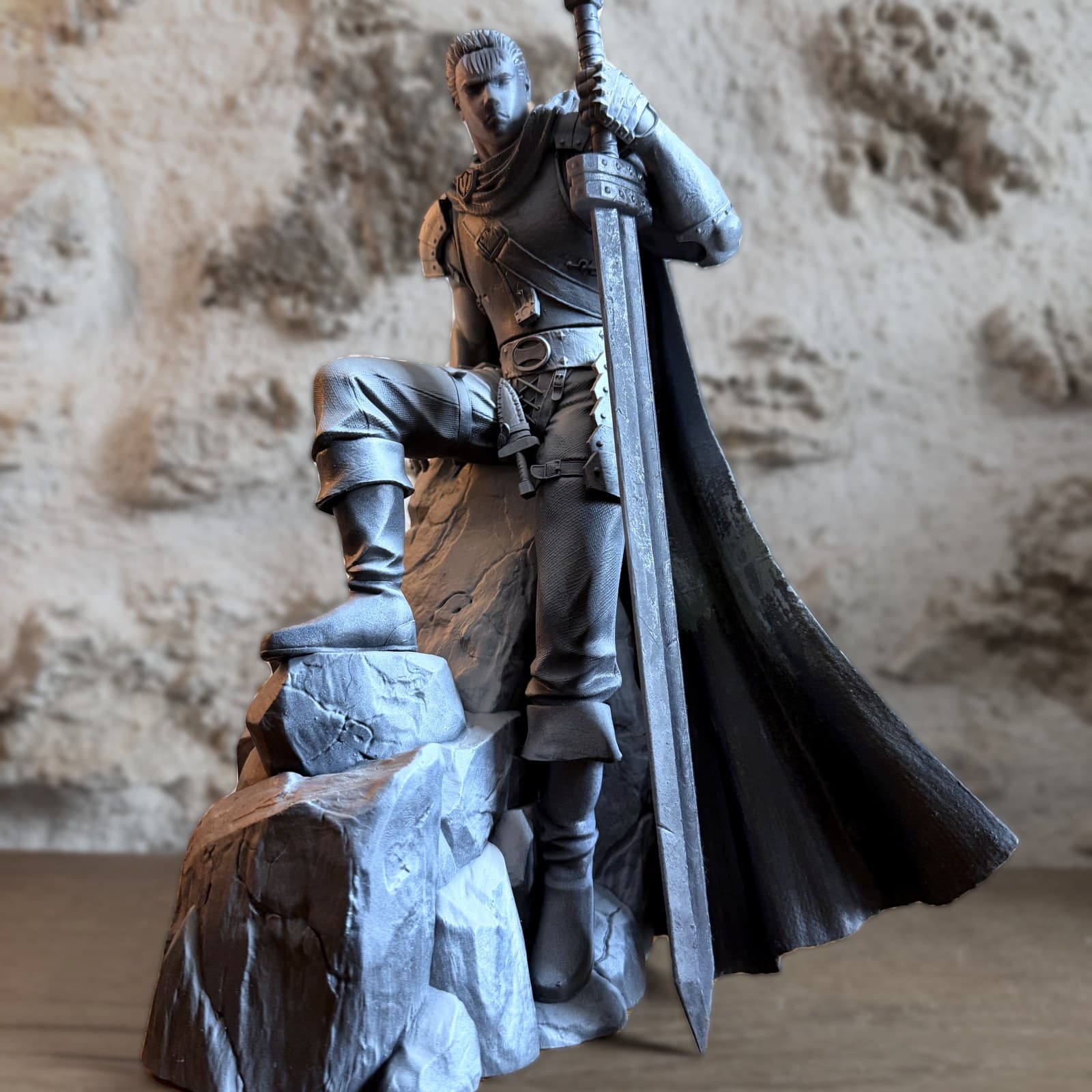 Le type avec l'épée trop grande
